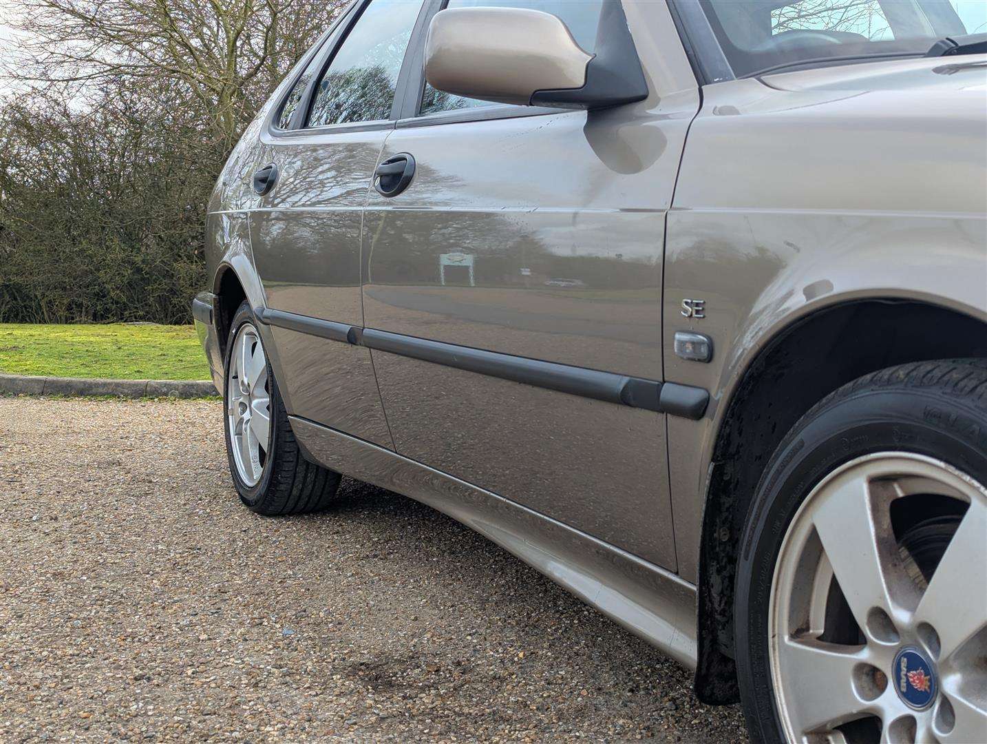 <p>2002 SAAB 9-3</p>