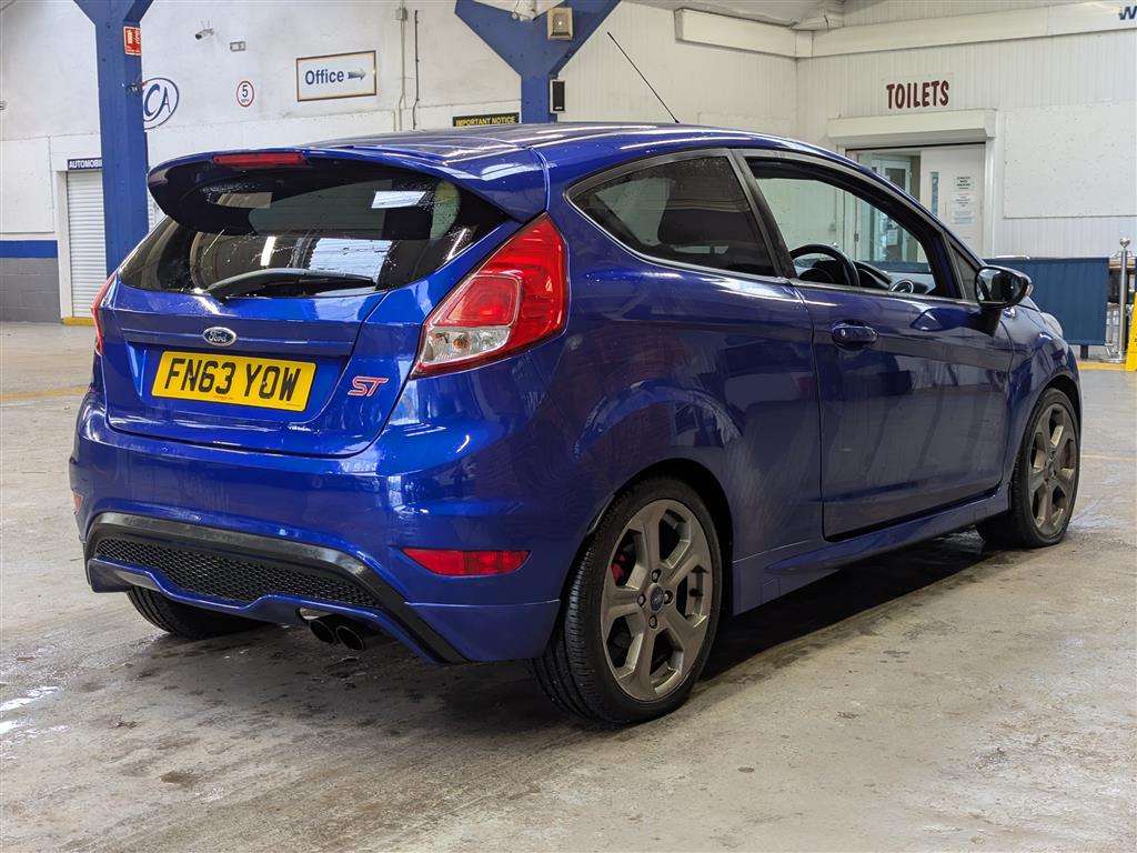 <p>2013 FORD FIESTA ST-2 TURBO</p>