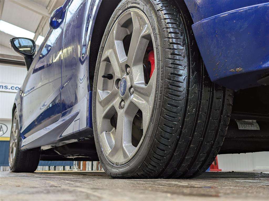 <p>2013 FORD FIESTA ST-2 TURBO</p>