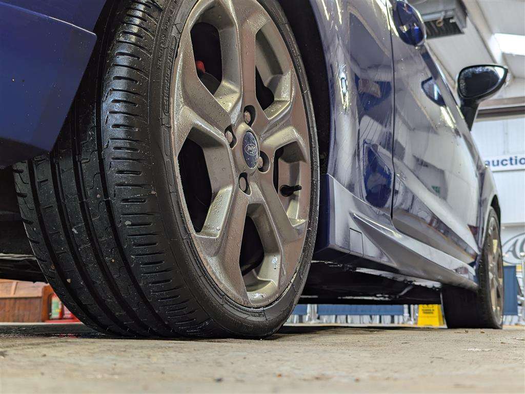 <p>2013 FORD FIESTA ST-2 TURBO</p>