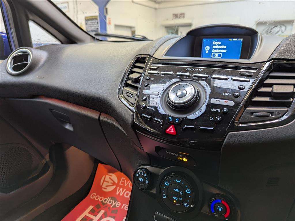 <p>2013 FORD FIESTA ST-2 TURBO</p>