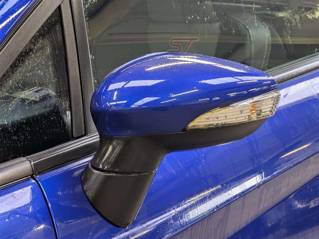 <p>2013 FORD FIESTA ST-2 TURBO</p>