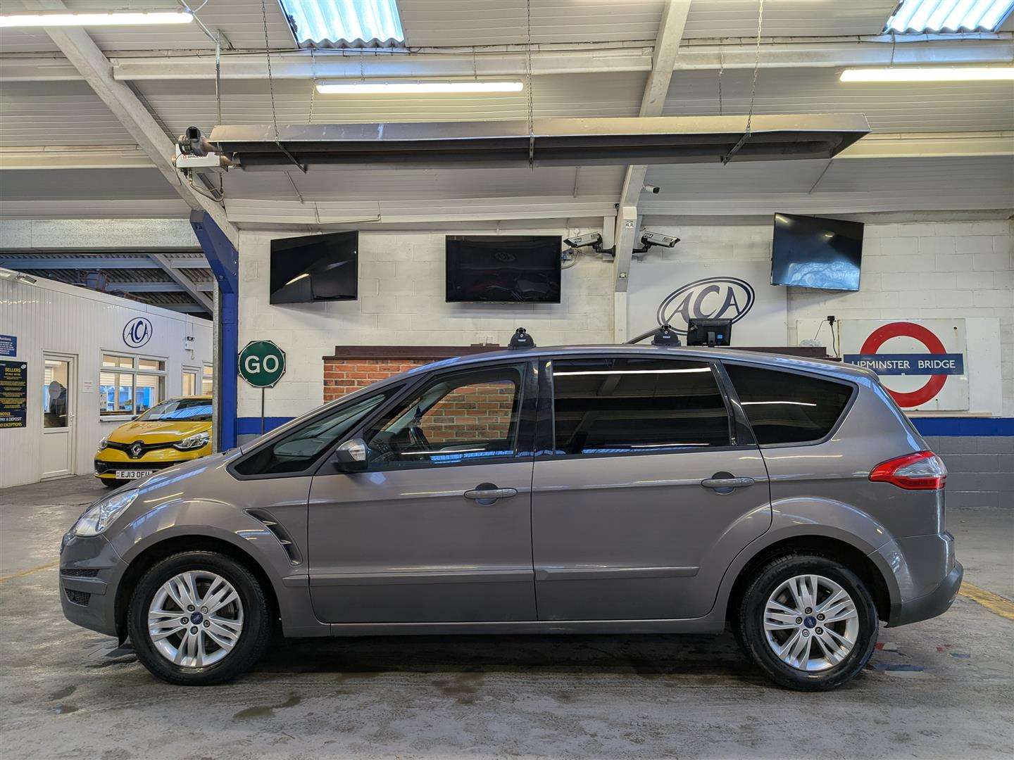 <p>2013 FORD S-MAX ZETEC TDCI</p>