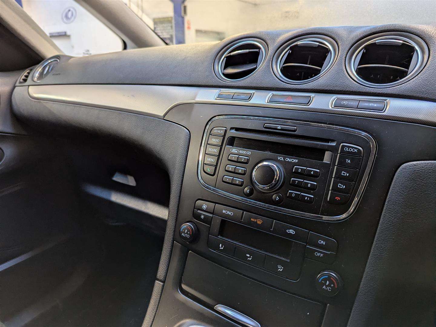 <p>2013 FORD S-MAX ZETEC TDCI</p>