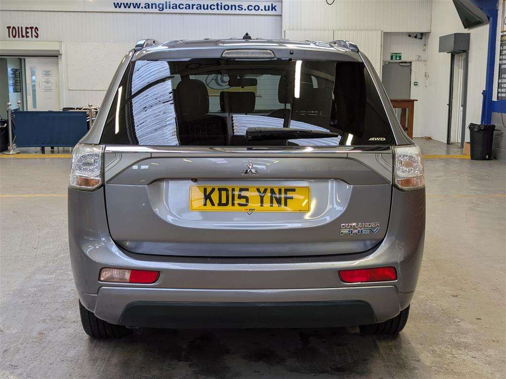 <p>2015 MITSUBISHI OUTLANDER GX 4H PHEV AUTO</p>