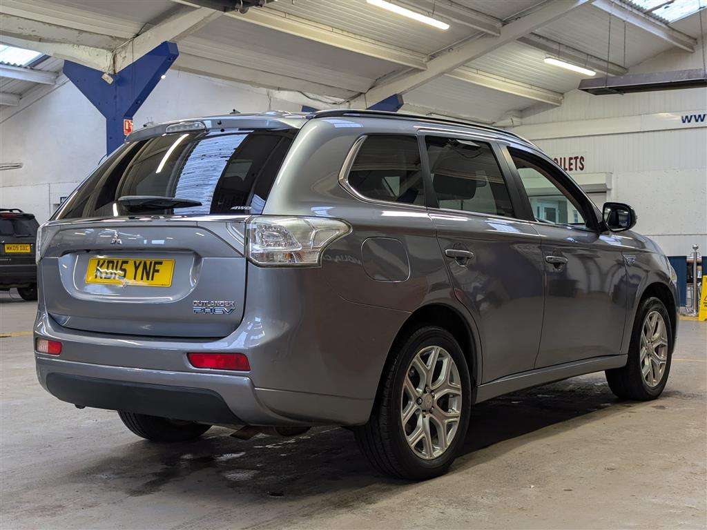 <p>2015 MITSUBISHI OUTLANDER GX 4H PHEV AUTO</p>