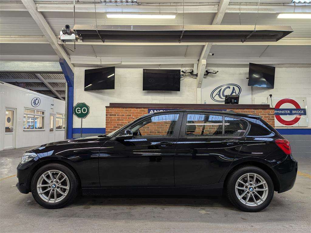 <p>2018 BMW 116D SE BUSINESS</p>