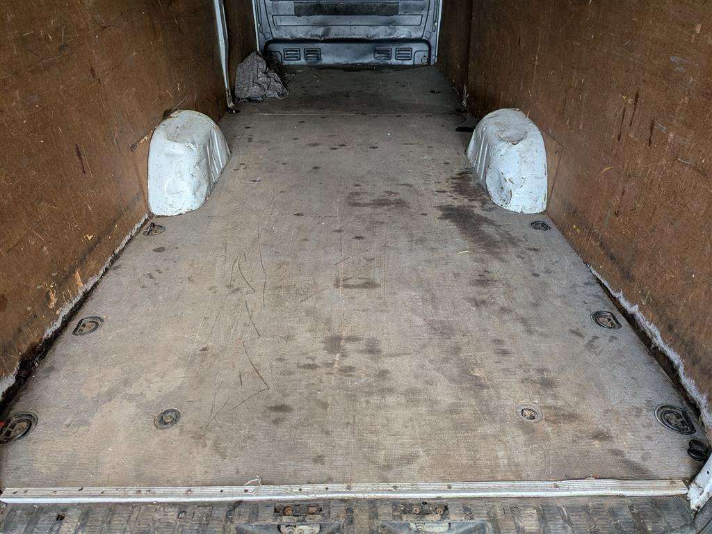 <p>2012 MERCEDES-BENZ SPRINTER 316 CDI</p>