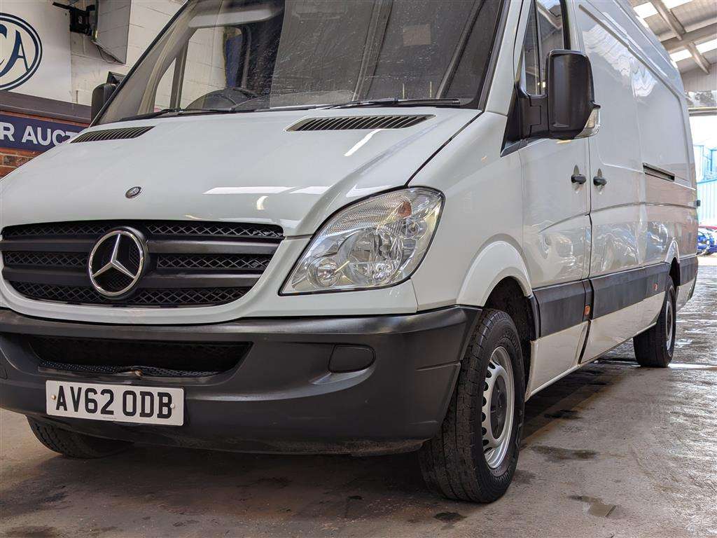 <p>2012 MERCEDES-BENZ SPRINTER 316 CDI</p>