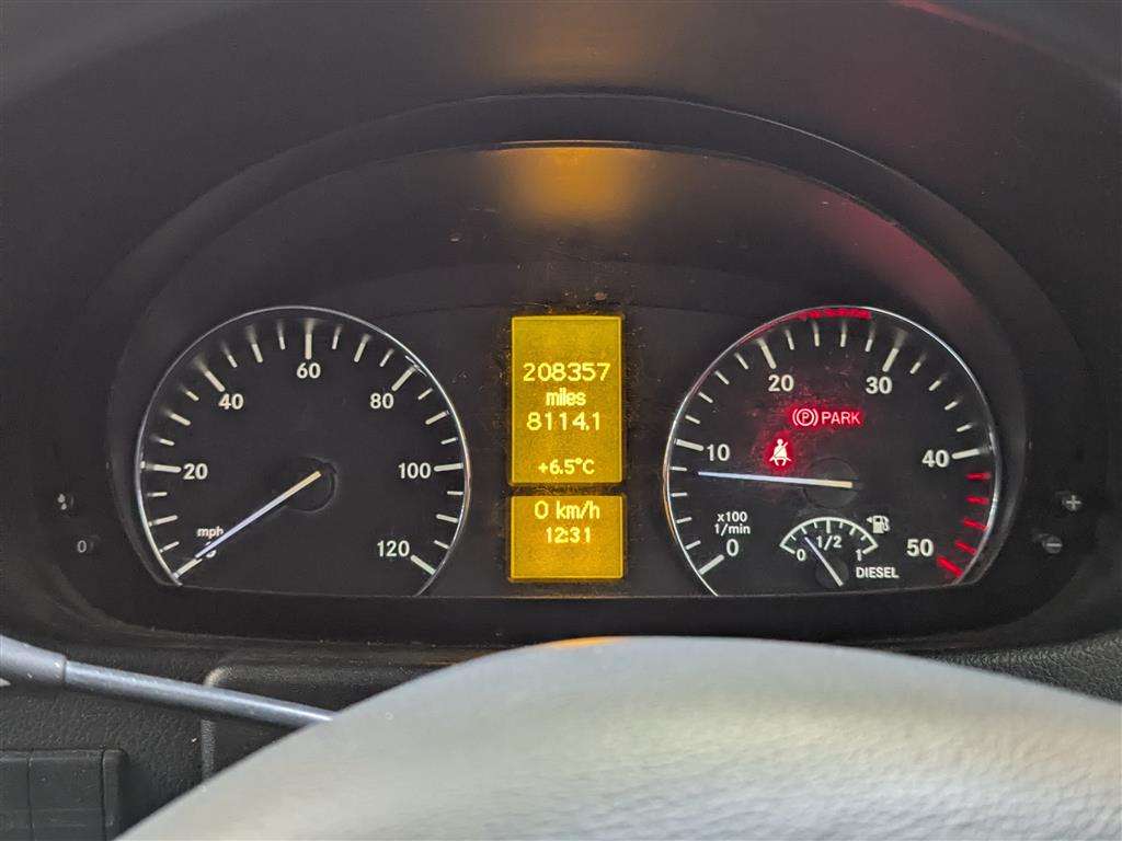 <p>2012 MERCEDES-BENZ SPRINTER 316 CDI</p>
