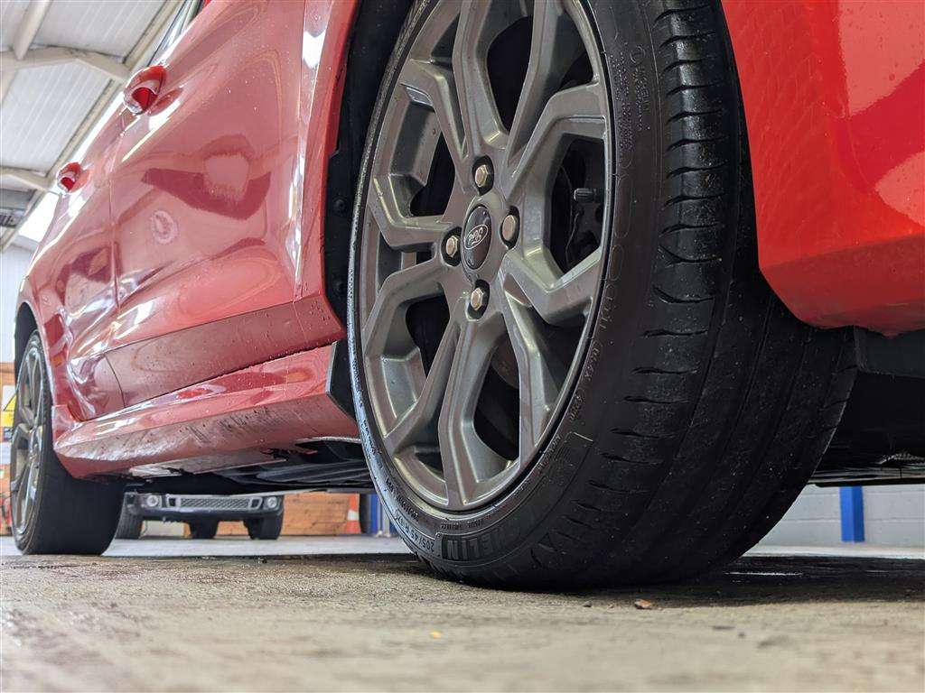 <p>2019 FORD FIESTA ST-LINE X TURBO</p>