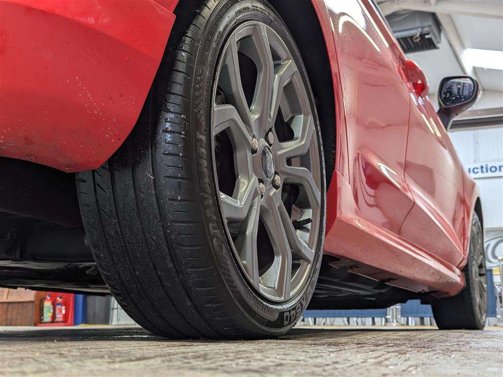 <p>2019 FORD FIESTA ST-LINE X TURBO</p>