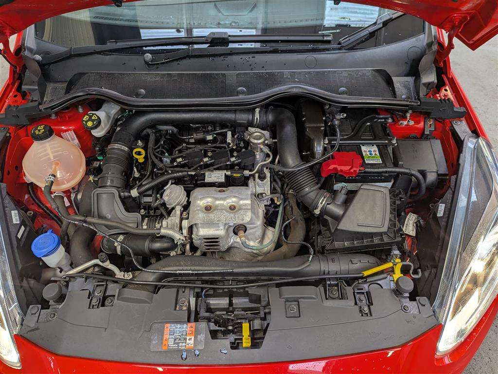 <p>2019 FORD FIESTA ST-LINE X TURBO</p>