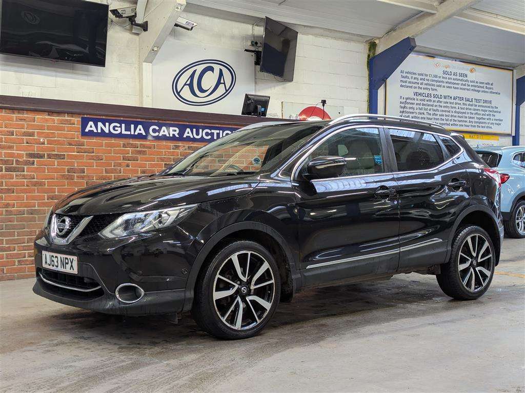 <p>2014 NISSAN QASHQAI PREMIER DCI 4X4</p>