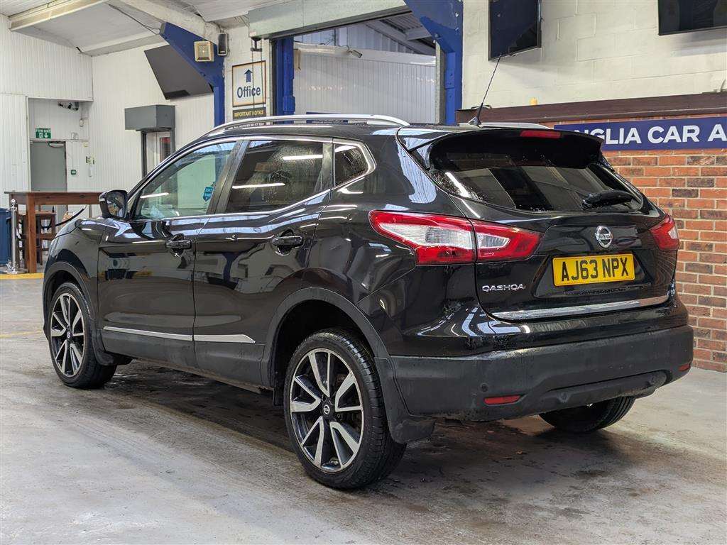 <p>2014 NISSAN QASHQAI PREMIER DCI 4X4</p>