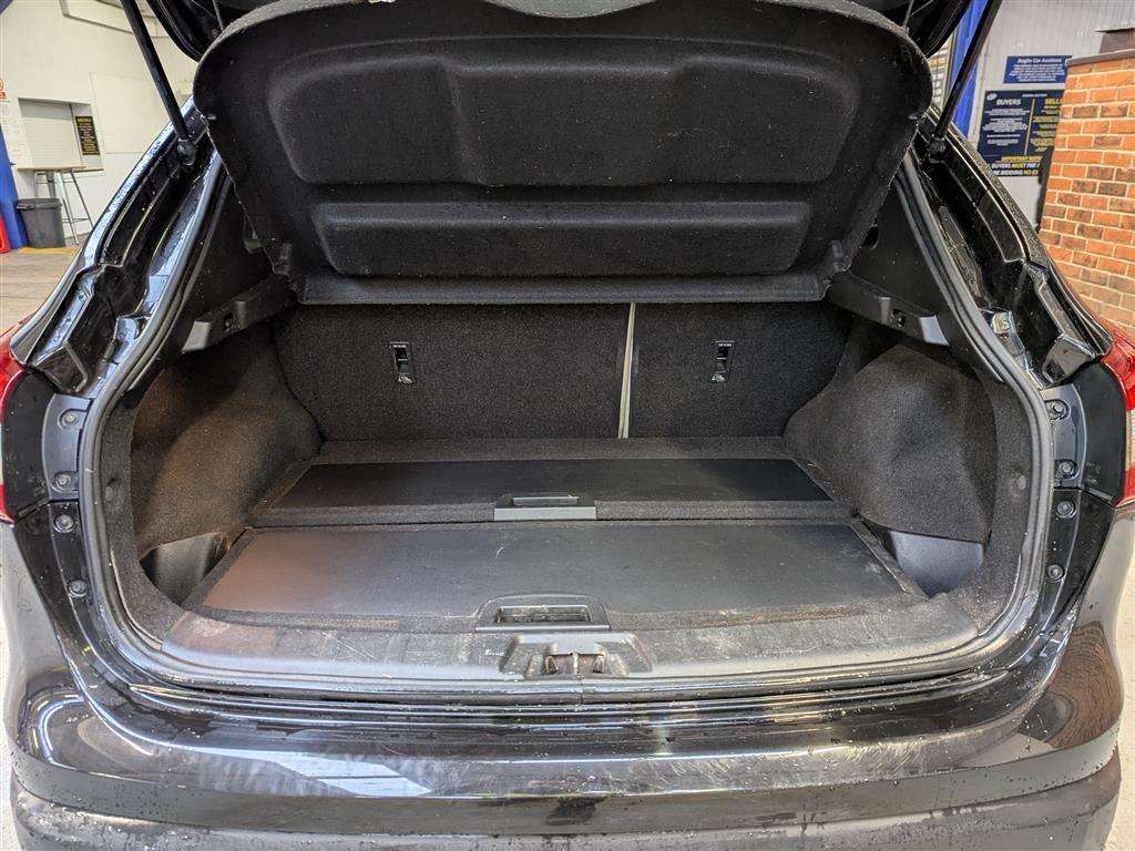 <p>2014 NISSAN QASHQAI PREMIER DCI 4X4</p>