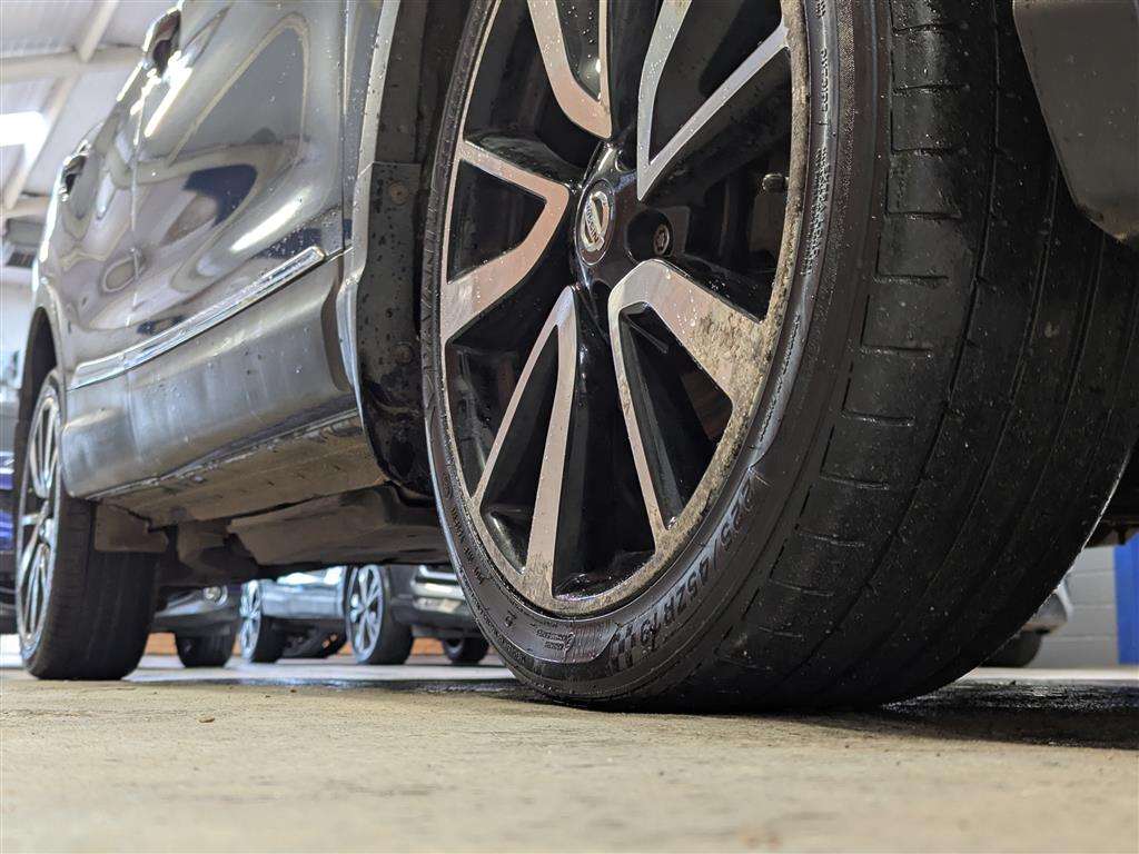 <p>2014 NISSAN QASHQAI PREMIER DCI 4X4</p>