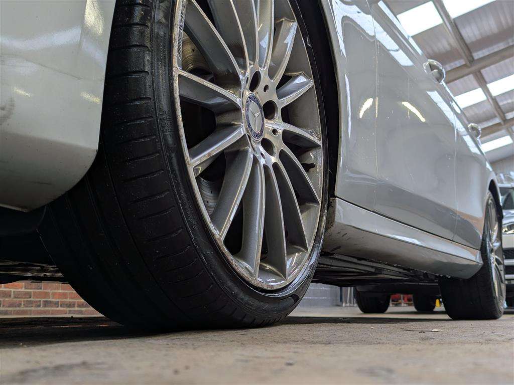 <p>2016 MERCEDES-BENZ E 220 D AMG LINE AUTO</p>