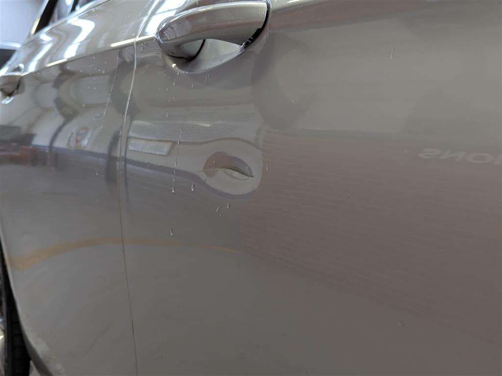 <p>2016 MERCEDES-BENZ E 220 D AMG LINE AUTO</p>