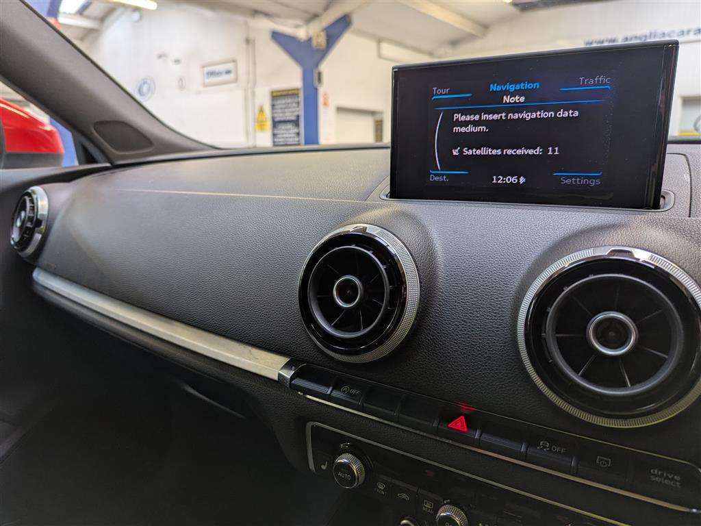 <p>2013 AUDI A3 S LINE TDI</p>