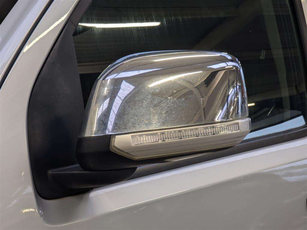 <p>2013 NISSAN NAVARA TEKNA DCI</p>