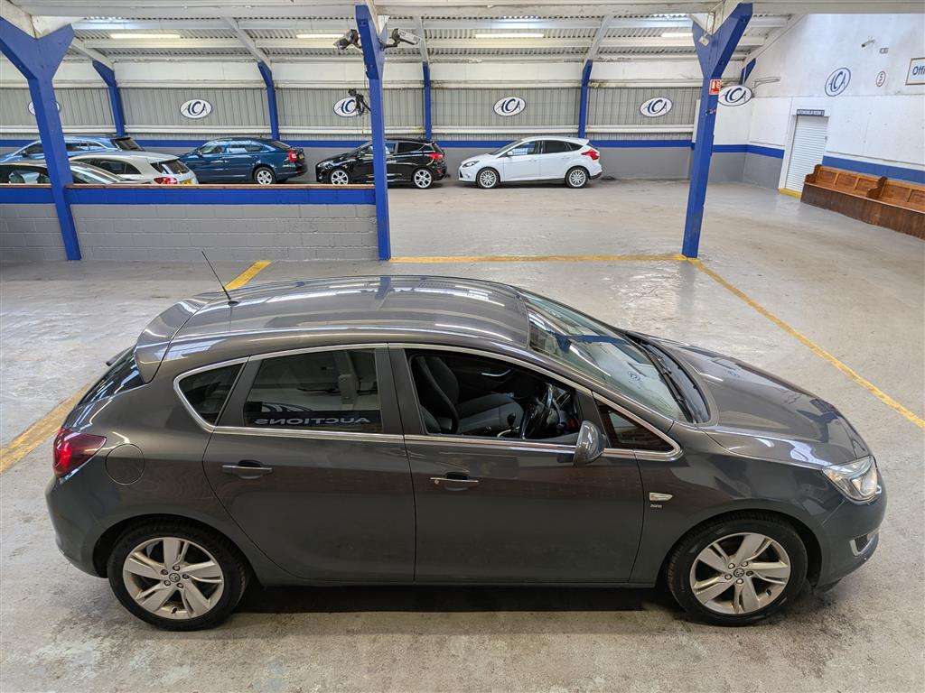 <p>2013 VAUXHALL ASTRA SRI</p>