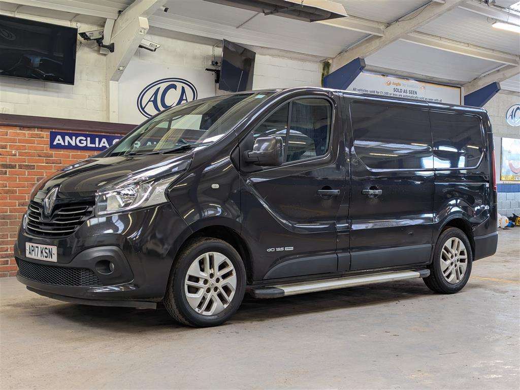<p>2017 RENAULT TRAFIC SL27 SPORT NAV ENG</p>