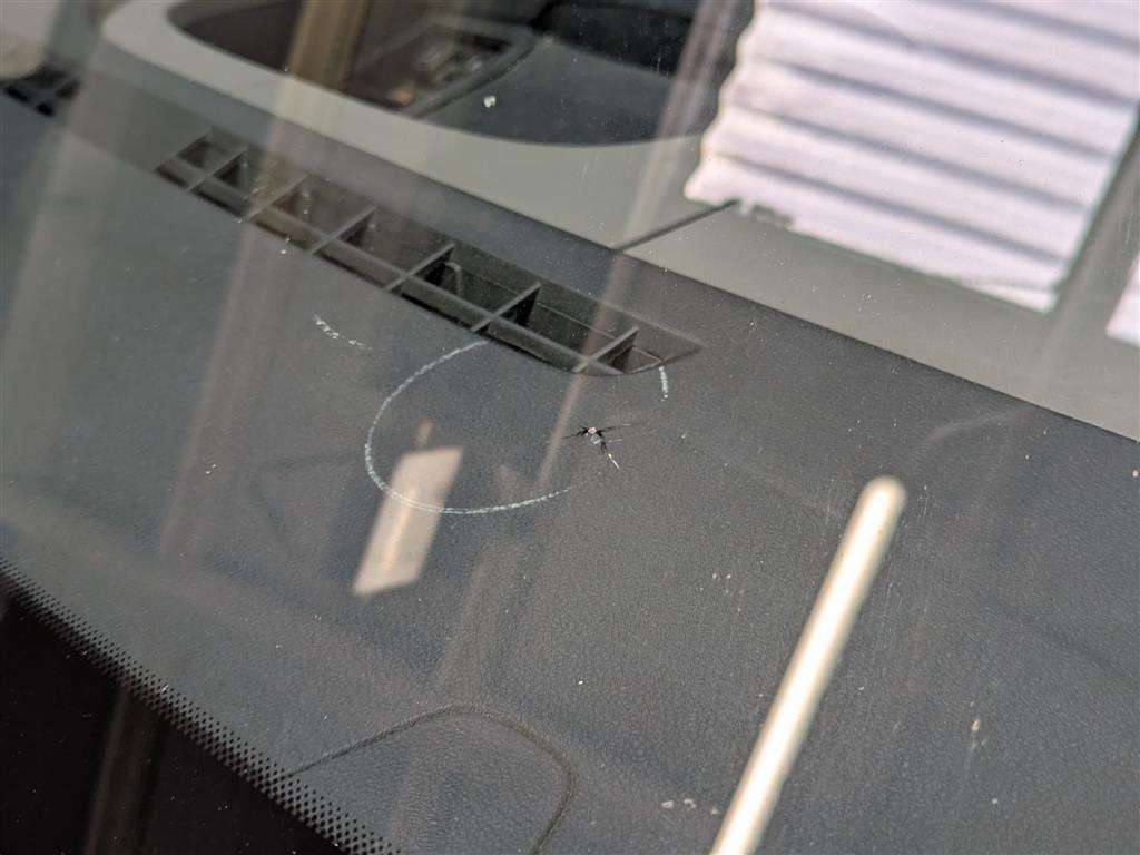 <p>2017 RENAULT TRAFIC SL27 SPORT NAV ENG</p>