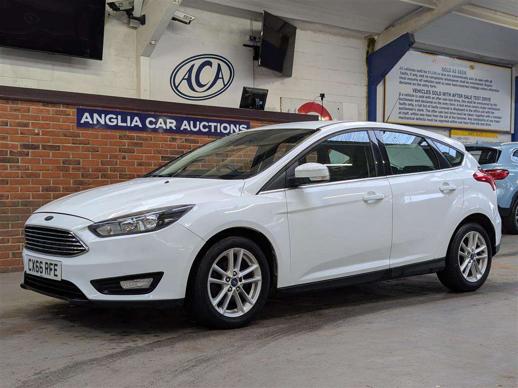 <p>2016 FORD FOCUS ZETEC</p>