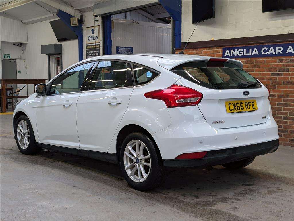 <p>2016 FORD FOCUS ZETEC</p>
