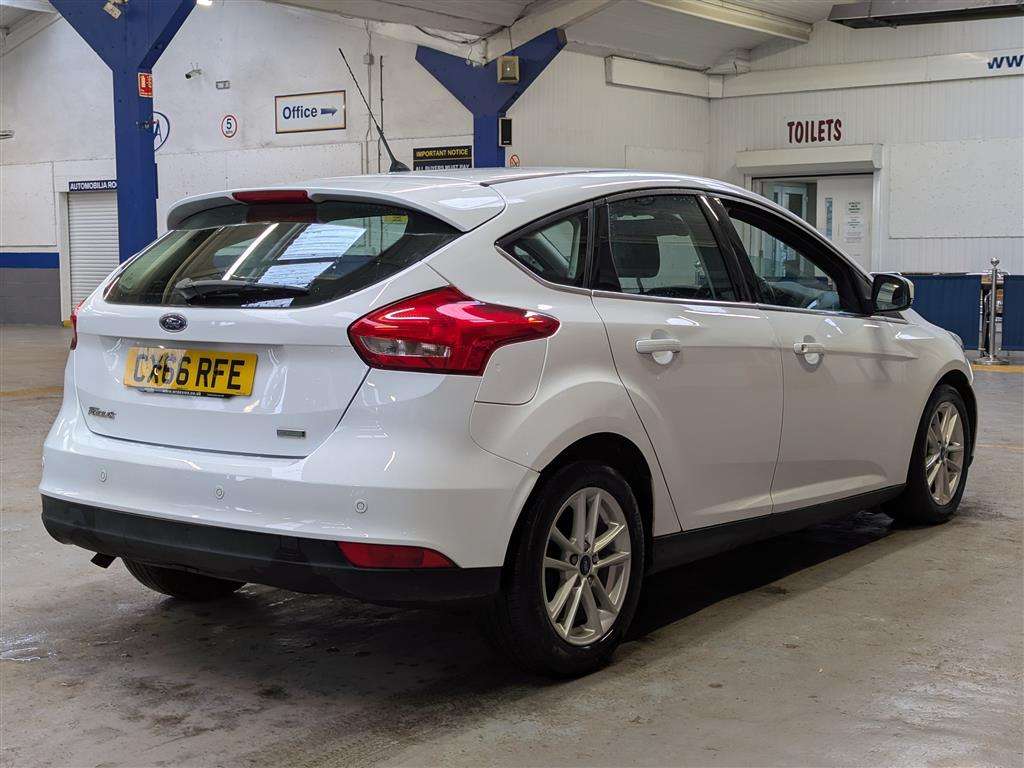 <p>2016 FORD FOCUS ZETEC</p>