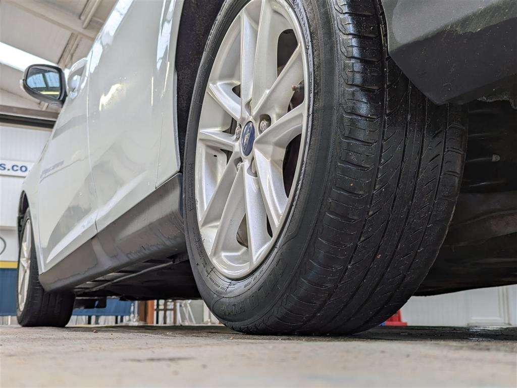 <p>2016 FORD FOCUS ZETEC</p>