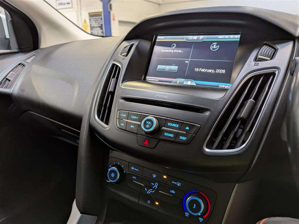 <p>2016 FORD FOCUS ZETEC</p>