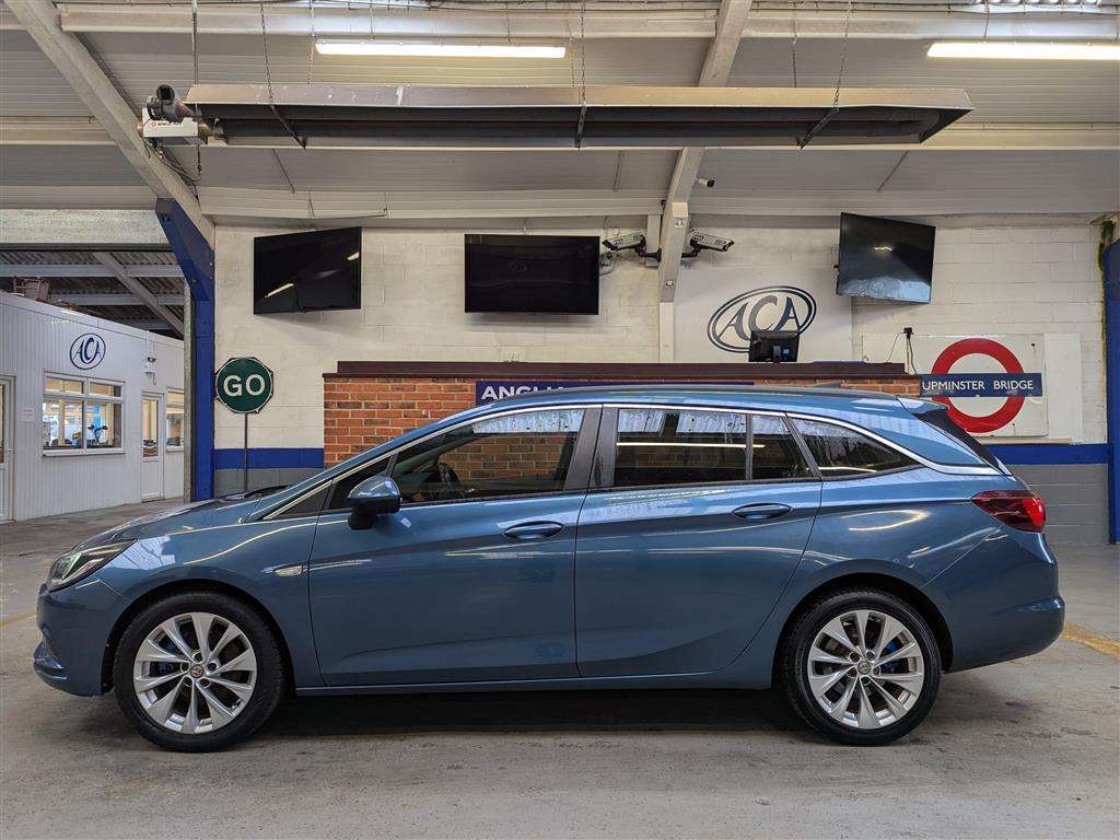 <p>2016 VAUXHALL ASTRA TECH LINE CDTI S/S</p>