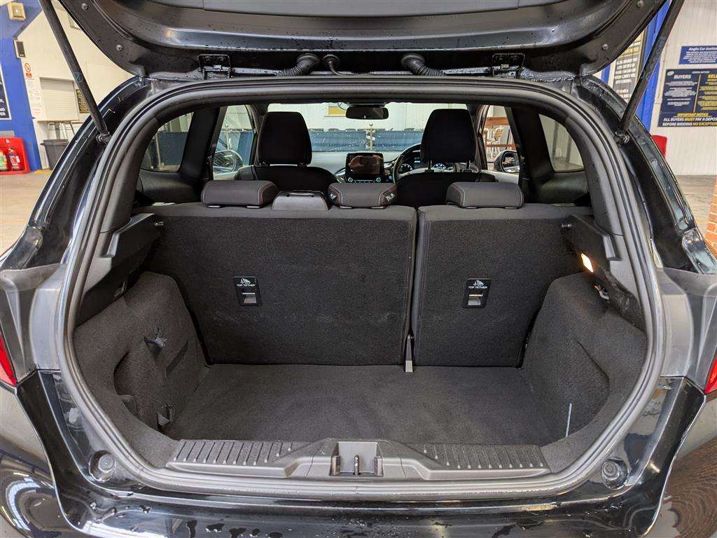 <p>2018 FORD FIESTA ST-LINE TURBO</p>