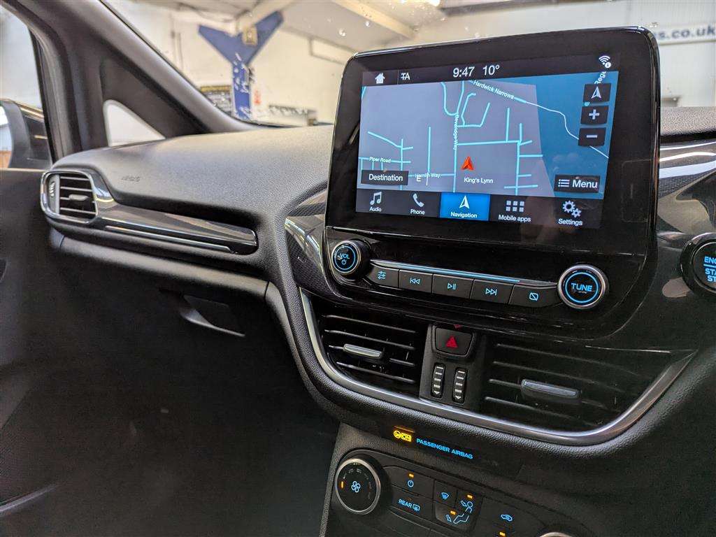 <p>2018 FORD FIESTA ST-LINE TURBO</p>