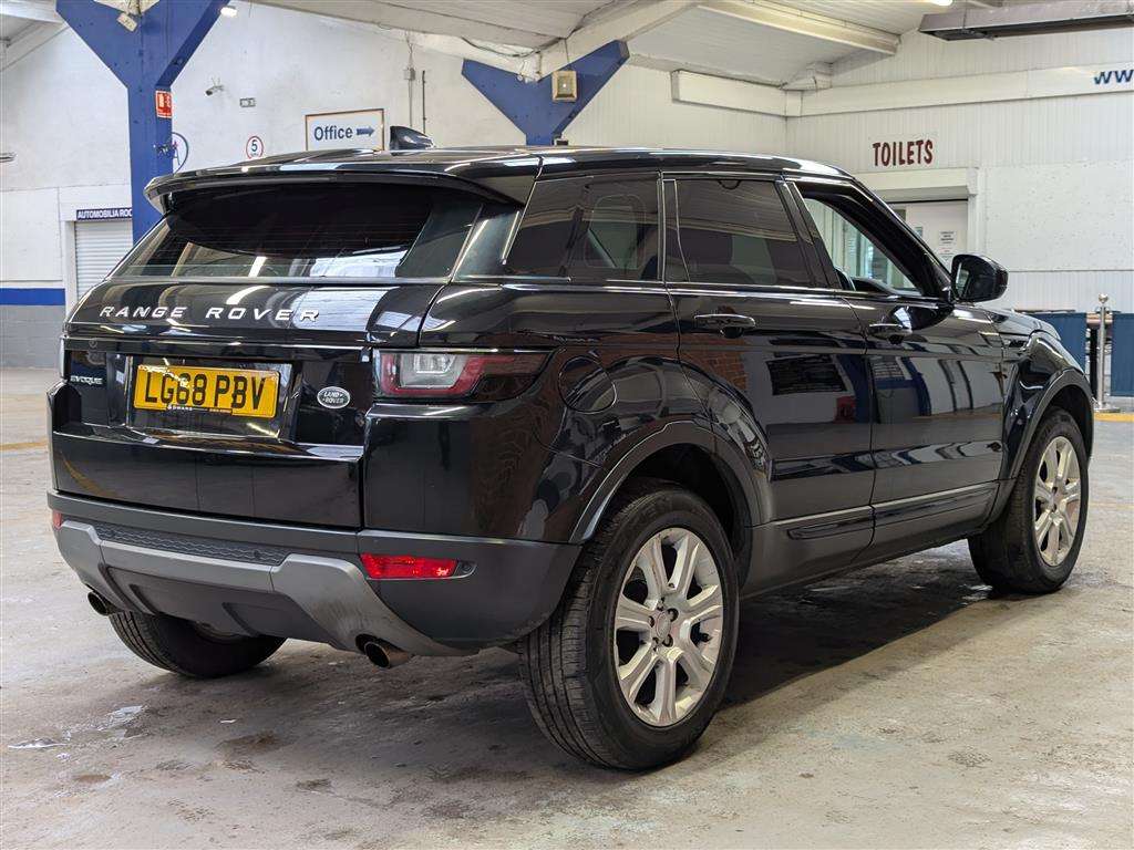 <p>2018 LAND ROVER RANGE ROVER EVOQUE SE TEC</p>