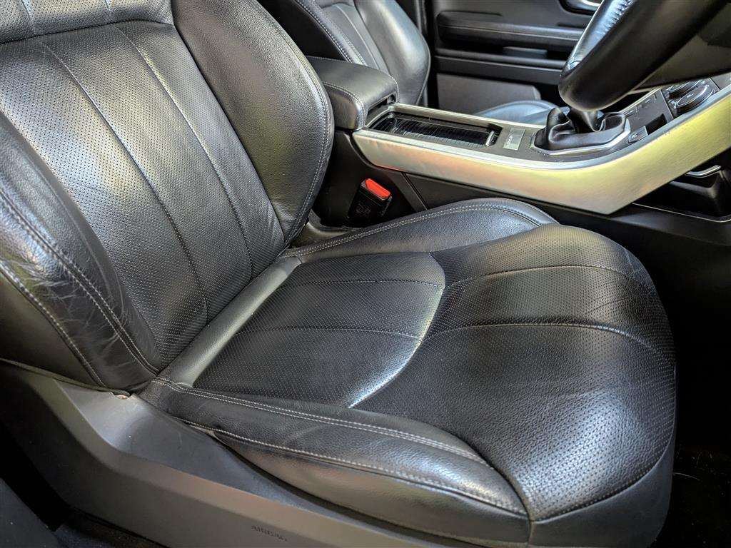 <p>2018 LAND ROVER RANGE ROVER EVOQUE SE TEC</p>