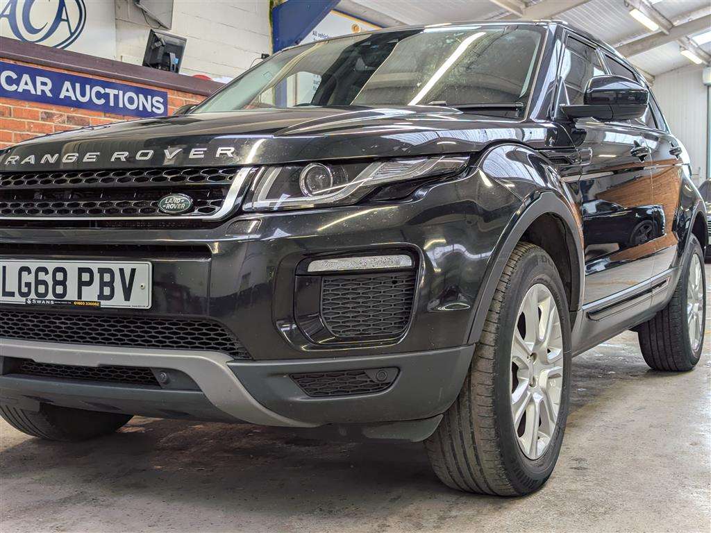 <p>2018 LAND ROVER RANGE ROVER EVOQUE SE TEC</p>
