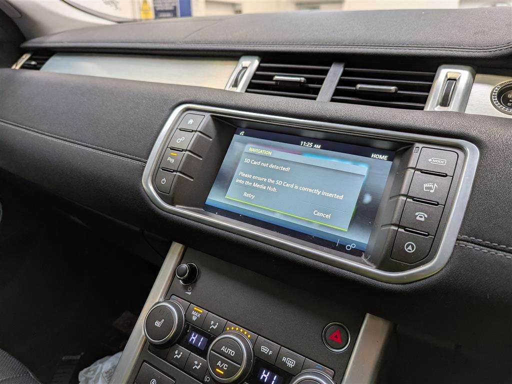 <p>2018 LAND ROVER RANGE ROVER EVOQUE SE TEC</p>