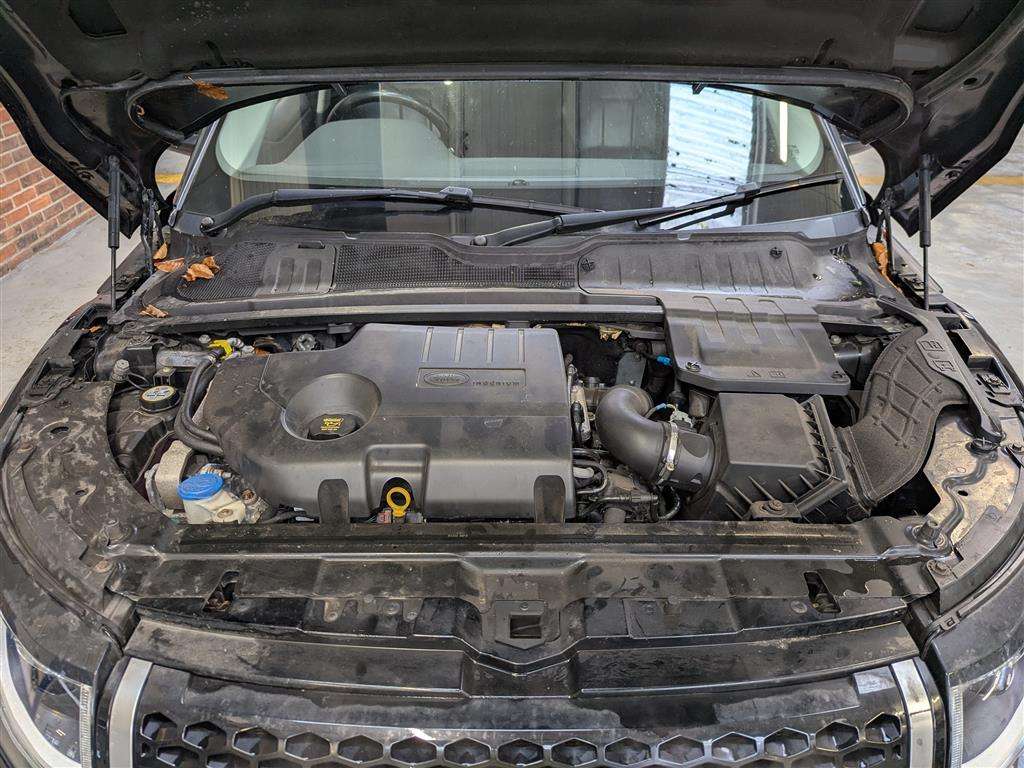 <p>2018 LAND ROVER RANGE ROVER EVOQUE SE TEC</p>