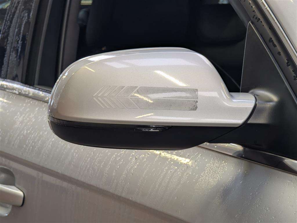 <p>2010 AUDI A4 S LINE TFSI AVANT</p>