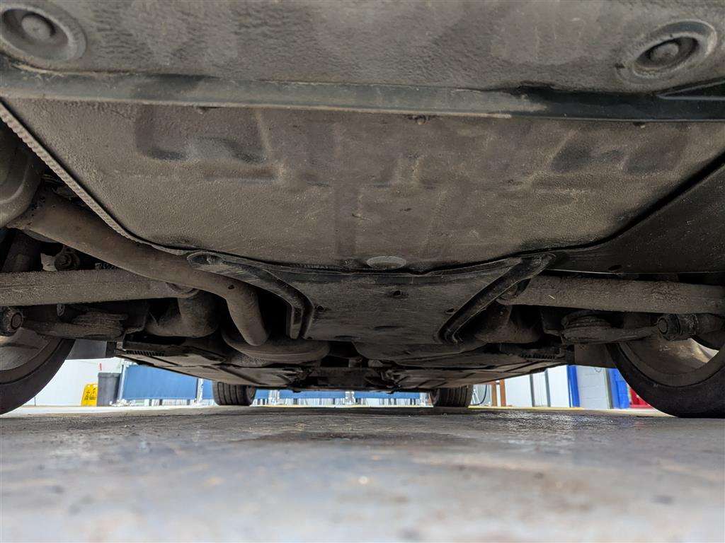 <p>2010 AUDI A4 S LINE TFSI AVANT</p>