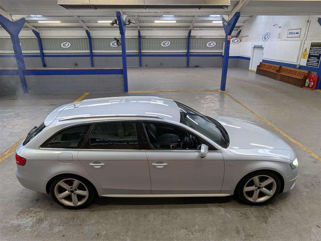 <p>2010 AUDI A4 S LINE TFSI AVANT</p>