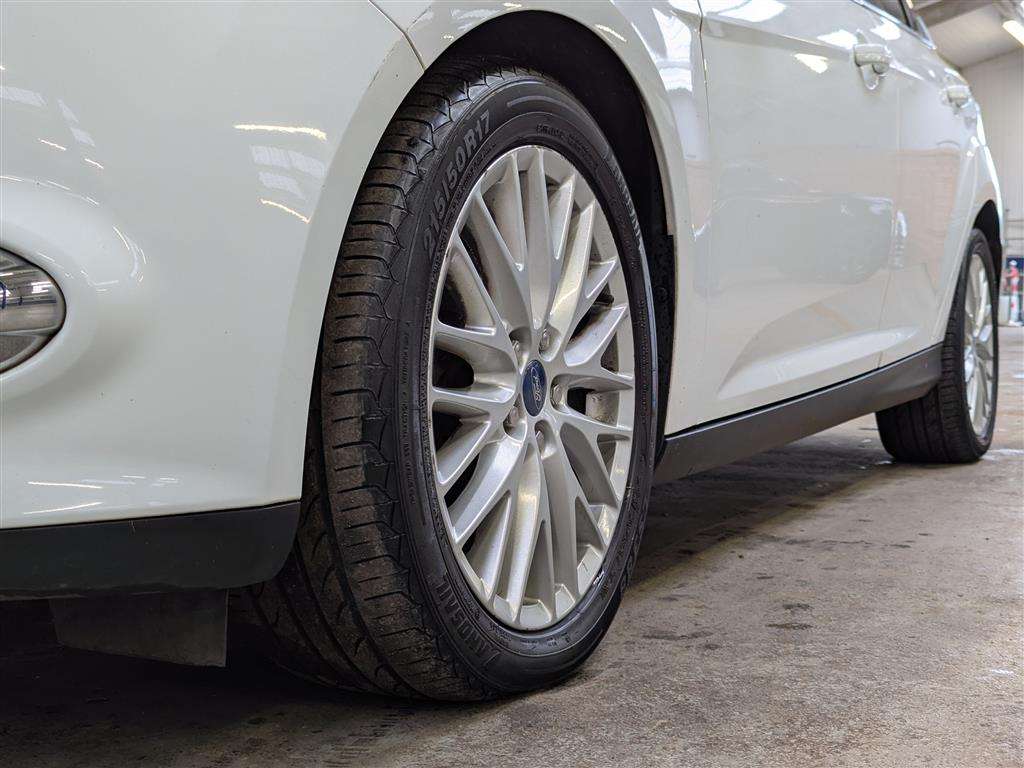 <p>2013 FORD FOCUS ZETEC TURBO</p>