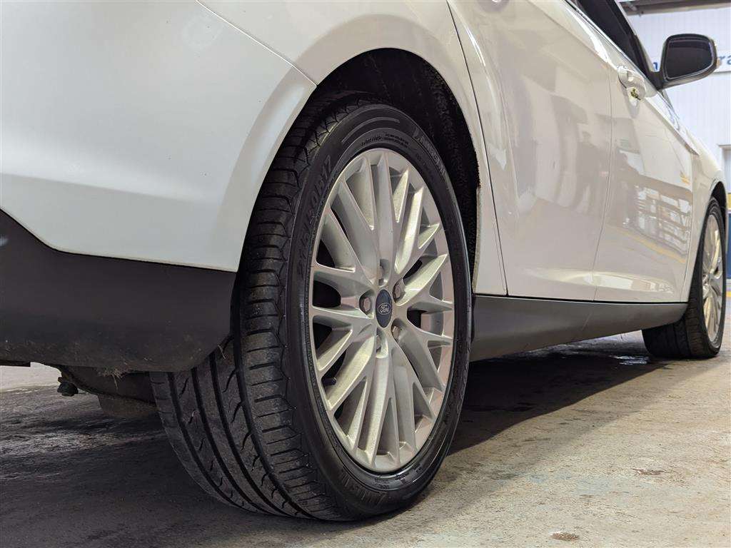 <p>2013 FORD FOCUS ZETEC TURBO</p>