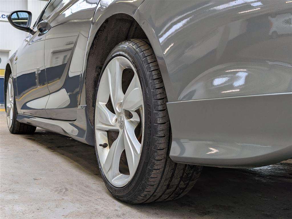 <p>2019 VAUXHALL INSIGNIA SRI VX-LINE NAV</p>