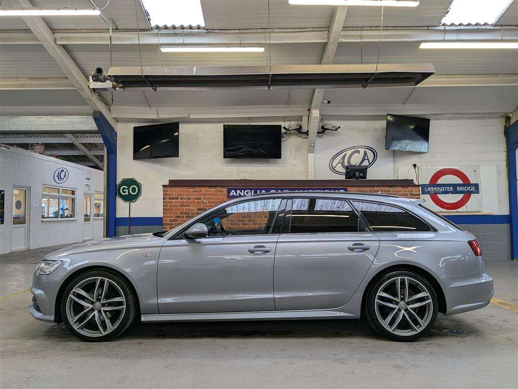 <p>2016 AUDI A6 SLINE BLACK ED TDI ULT</p>
