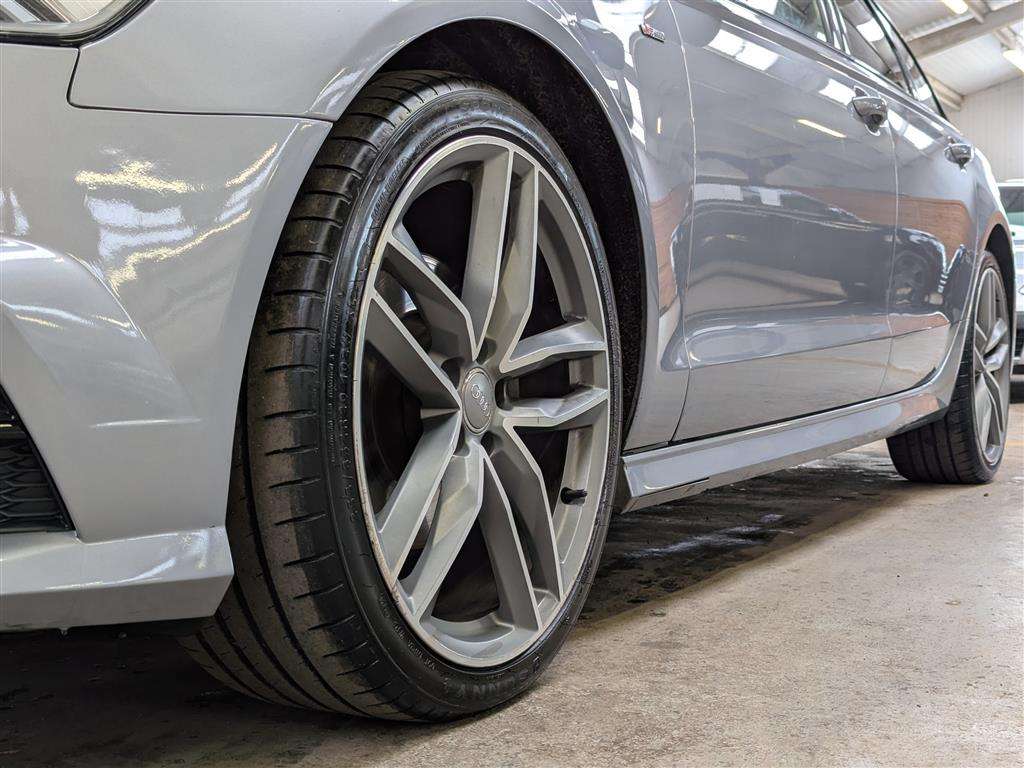 <p>2016 AUDI A6 SLINE BLACK ED TDI ULT</p>