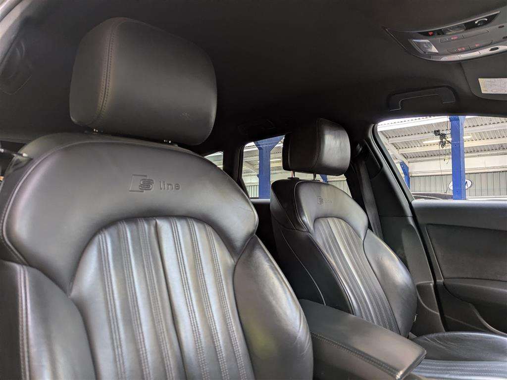 <p>2016 AUDI A6 SLINE BLACK ED TDI ULT</p>